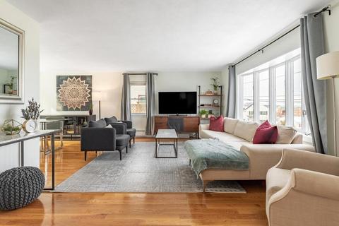57 Mount Washington St, Everett, MA 02149 photo 8