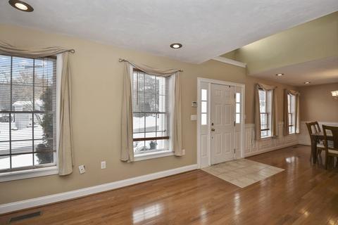 11 Balis Ave, Worcester, MA 01604 photo 2