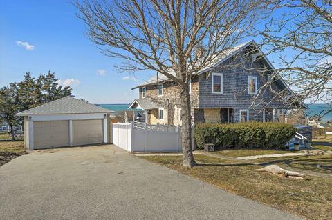 17 Glover Ave, Hull, MA 02045 photo 1