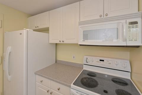 52 Silver Hill Ln #24, Natick, MA 01760 photo 10
