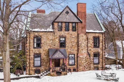 242 Walnut St, Brookline, MA 02445 photo 1