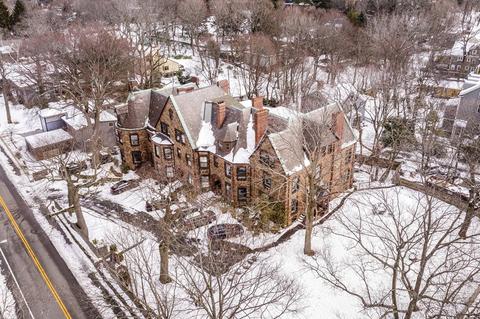242 Walnut St, Brookline, MA 02445 photo 15