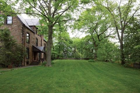 242 Walnut St, Brookline, MA 02445 photo 12