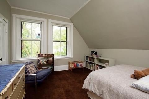 242 Walnut St, Brookline, MA 02445 photo 10