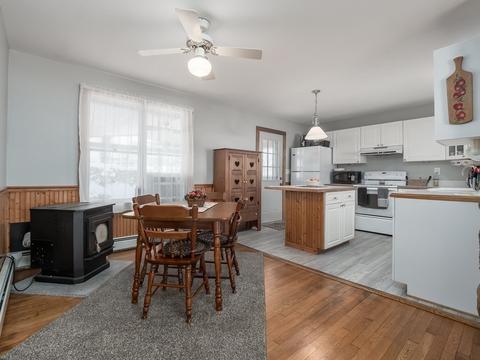 10 Pershing Ave, Acushnet, MA 02743 photo 9