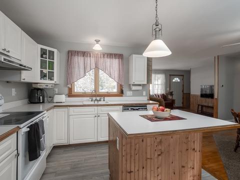 10 Pershing Ave, Acushnet, MA 02743 photo 13
