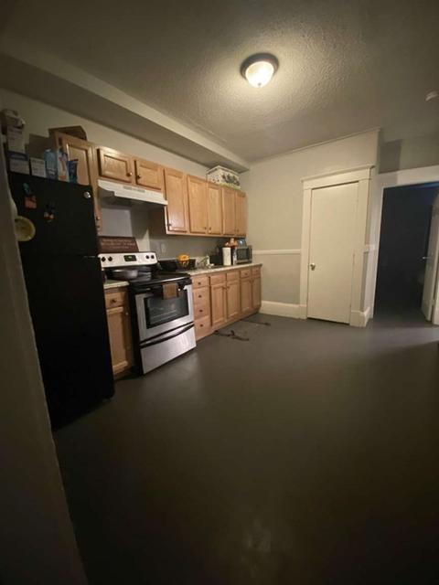 75 Ranney St, Springfield, MA 01108 photo 5
