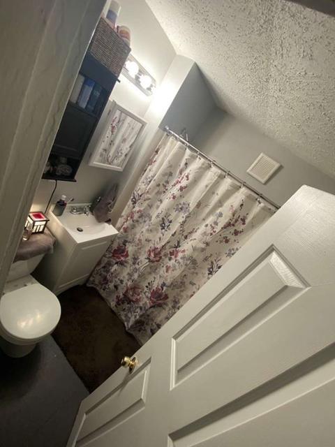 75 Ranney St, Springfield, MA 01108 photo 6