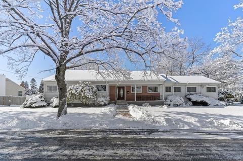 1 Sheldon Rd, Marblehead, MA 01945 photo 1