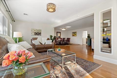 1 Sheldon Rd, Marblehead, MA 01945 photo 6