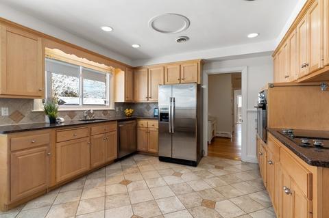 1 Sheldon Rd, Marblehead, MA 01945 photo 13