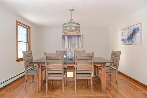 44 Colonial Dr, Mendon, MA 01756 photo 6