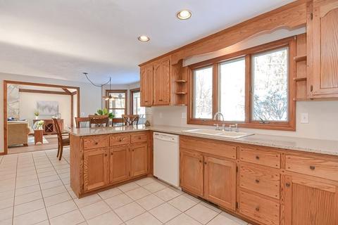 44 Colonial Dr, Mendon, MA 01756 photo 11