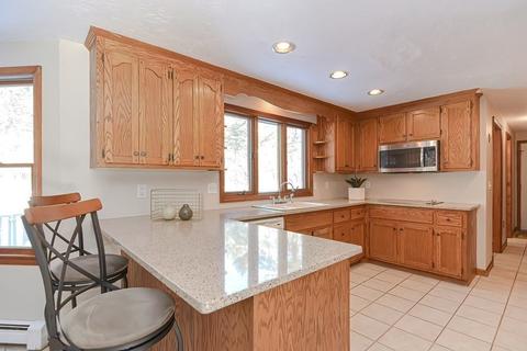 44 Colonial Dr, Mendon, MA 01756 photo 10