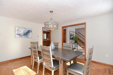 44 Colonial Dr, Mendon, MA 01756 photo 8