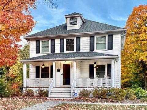45 Grove St, Reading, MA 01867 photo 1