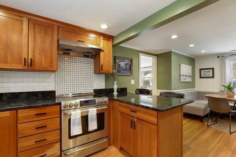 34 Sutcliffe Ave, Canton, MA 02021 photo 6