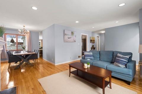 50 Cedar St, Marblehead, MA 01945 photo 9