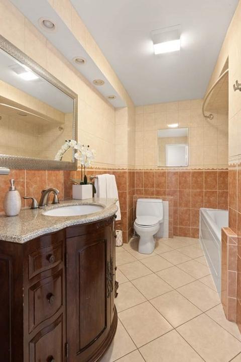 50 Cedar St, Marblehead, MA 01945 photo 25