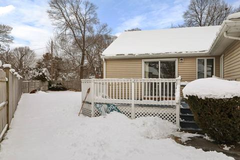 50 Cedar St, Marblehead, MA 01945 photo 38
