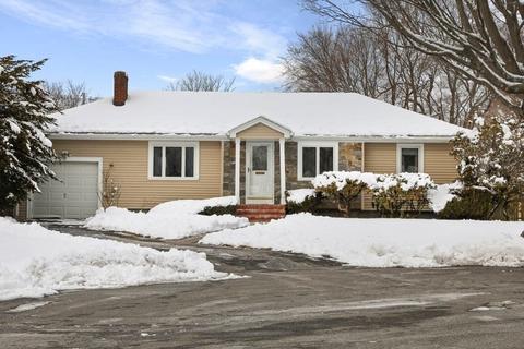 50 Cedar St, Marblehead, MA 01945 photo 1