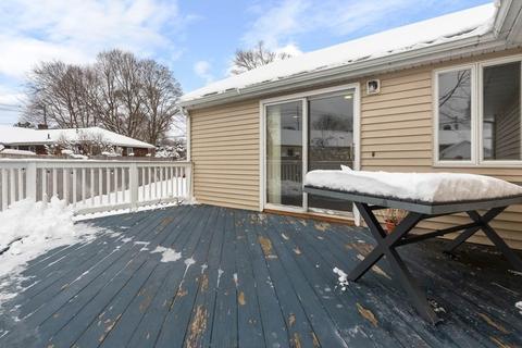 50 Cedar St, Marblehead, MA 01945 photo 33