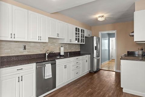 50 Cedar St, Marblehead, MA 01945 photo 13