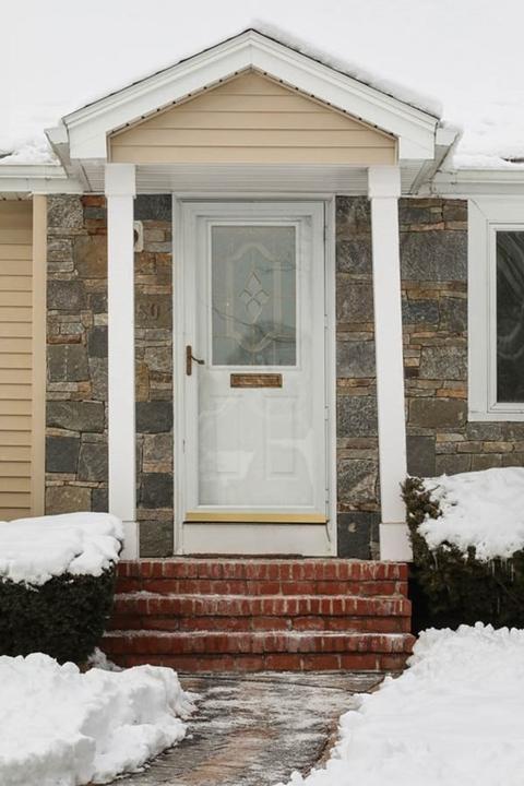 50 Cedar St, Marblehead, MA 01945 photo 2