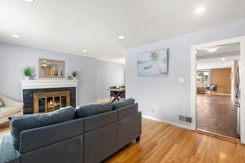 50 Cedar St, Marblehead, MA 01945 photo 8