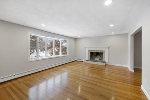 105 Gay St, Needham, MA 02492 photo 2