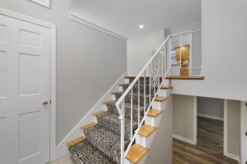 105 Gay St, Needham, MA 02492 photo 24