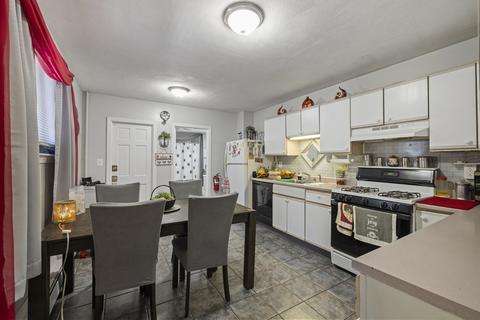 32 Winthrop St, Everett, MA 02149 photo 6