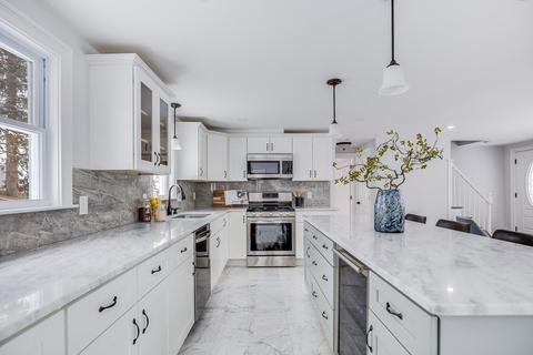 5 Barbara Rd, Danvers, MA 01923 photo 6