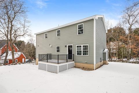 13 Short St, Reading, MA 01867 photo 4