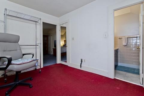 25 Nevada St, Springfield, MA 01107 photo 32