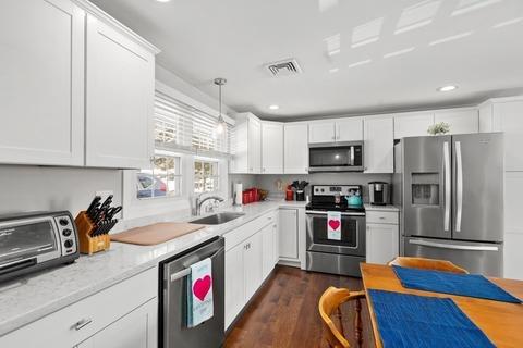 84 Barbara Rd, Raynham, MA 02767 photo 8