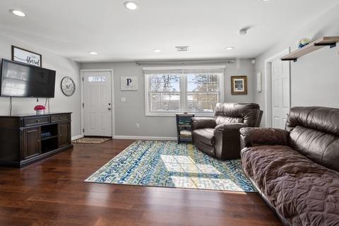 84 Barbara Rd, Raynham, MA 02767 photo 6