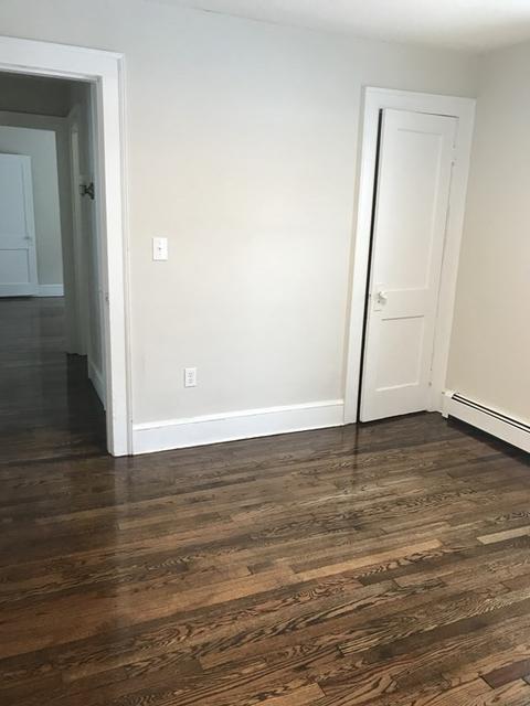 36 Pembroke St, Springfield, MA 01104 photo 8