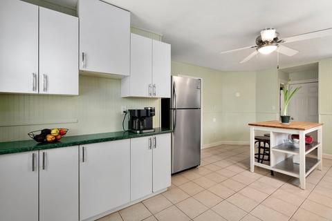 72 Sanderson, Dedham, MA 02026 photo 10