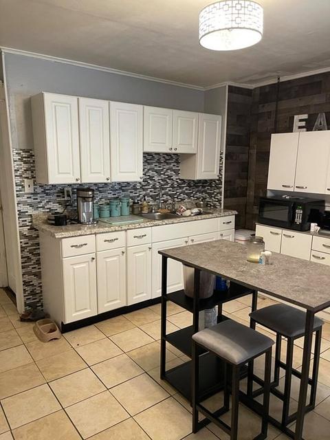 46 Acorn St, Springfield, MA 01109 photo 18