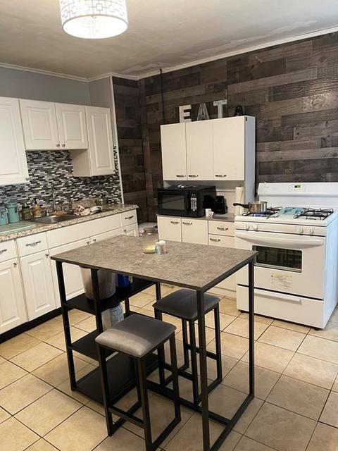 46 Acorn St, Springfield, MA 01109 photo 19