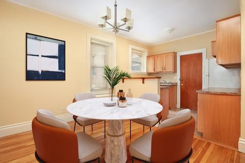 3 Fuller St #4, Brookline, MA 02446 photo 3
