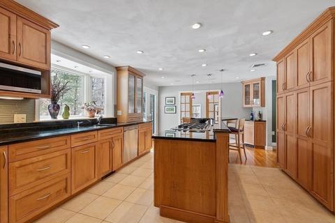 9 Mohawk Rd, Andover, MA 01810 photo 8