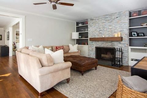 69 Evans Rd, Brookline, MA 02445 photo 5