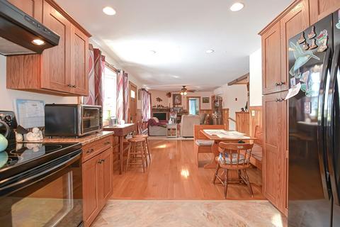 34 Brook St, Webster, MA 01570 photo 11