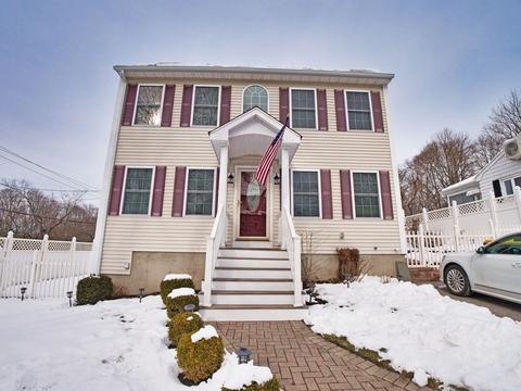 1384 Bedford St, Fall River, MA 02723 photo 1