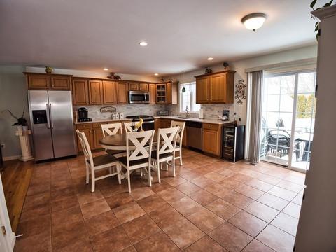 1384 Bedford St, Fall River, MA 02723 photo 9