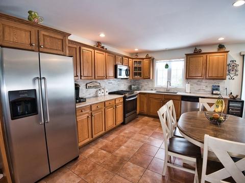 1384 Bedford St, Fall River, MA 02723 photo 7