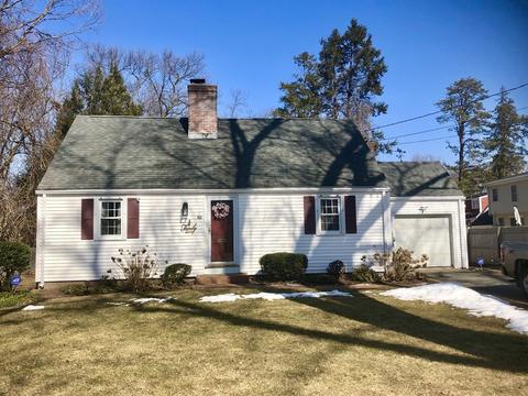 38 Ford St, Springfield, MA 01118 photo 1