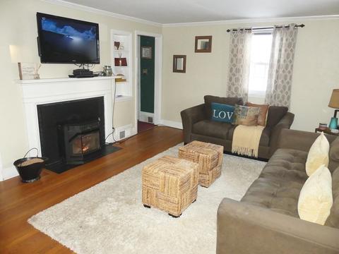 38 Ford St, Springfield, MA 01118 photo 4
